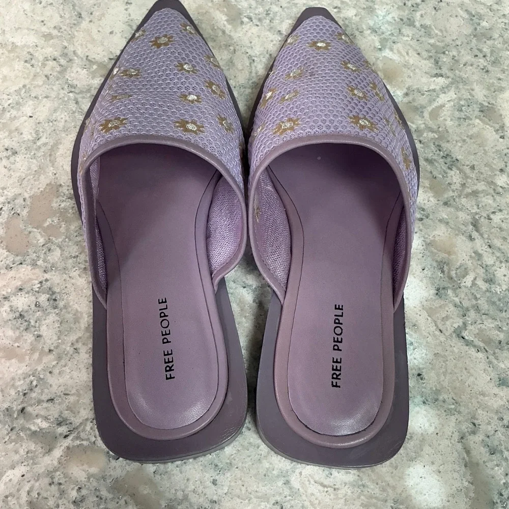 Free People Becky Daisy Mules 8 Purple Mesh Embroidered Floral Pointed Toe Flats